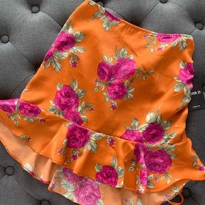NWT FOREVER 21 Floral Skirt: This Season!